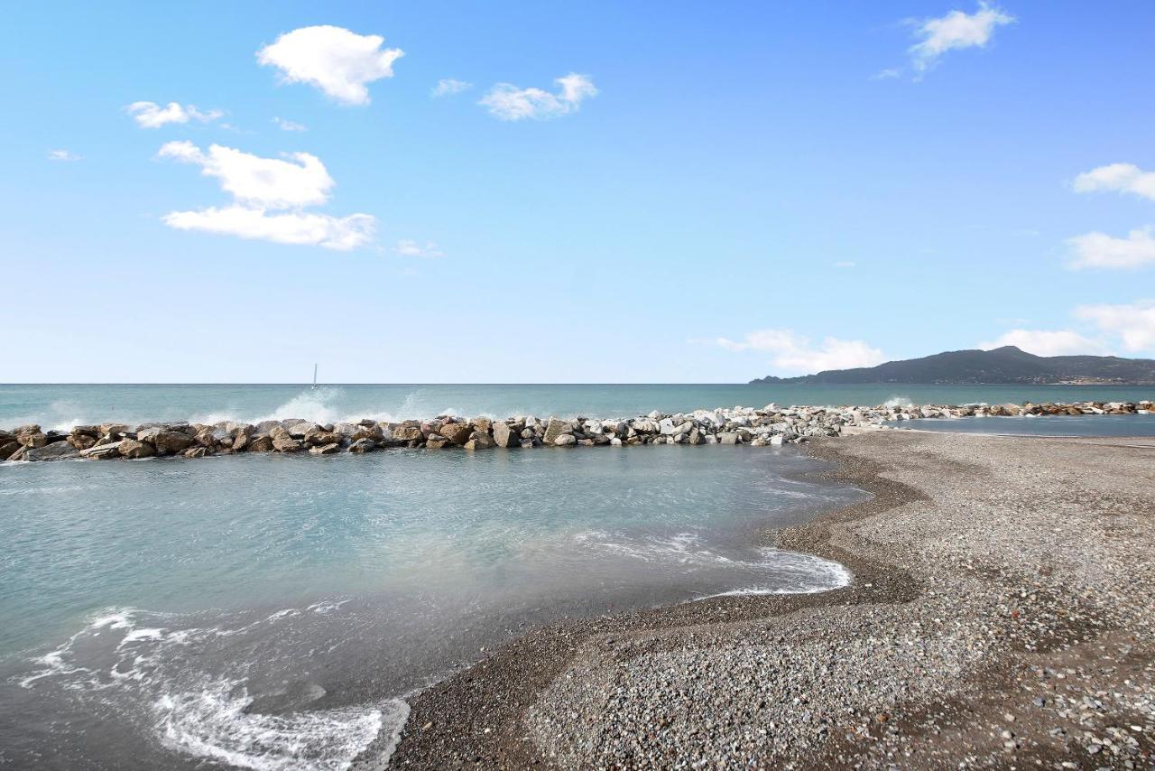 Ferienwohnung A Due Passi Dal Mare Chiavari Exterior foto